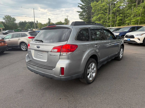 Used 2010 Subaru Outback 2.5i Limited image 6