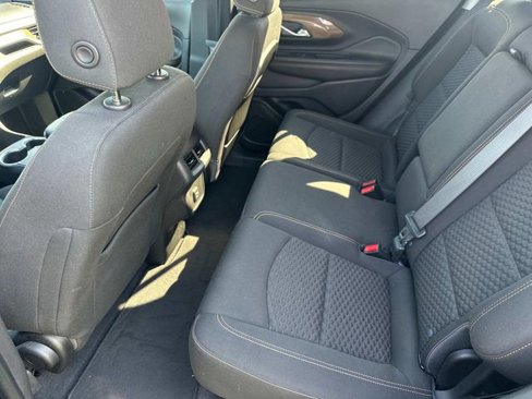 Used 2021 GMC Terrain SLE image 18