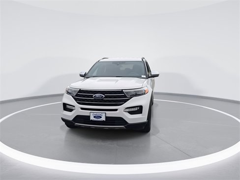 Used 2020 Ford Explorer XLT w/ Equipment Group 202A image 3
