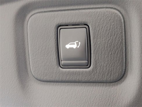 Used 2020 Nissan Pathfinder SL image 32