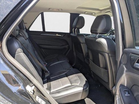 Used 2014 Mercedes-Benz ML 550 4MATIC image 17