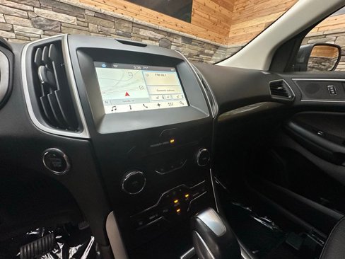 Used 2017 Ford Edge SEL w/ Equipment Group 201A image 18