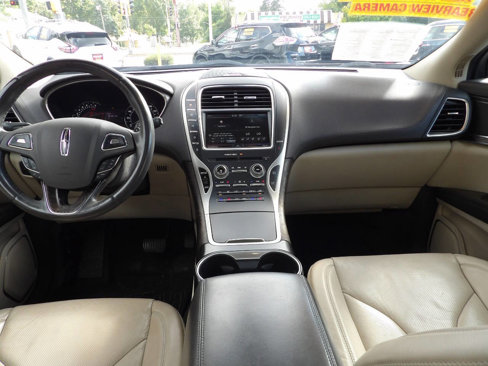 Used 2016 Lincoln MKX Reserve image 12