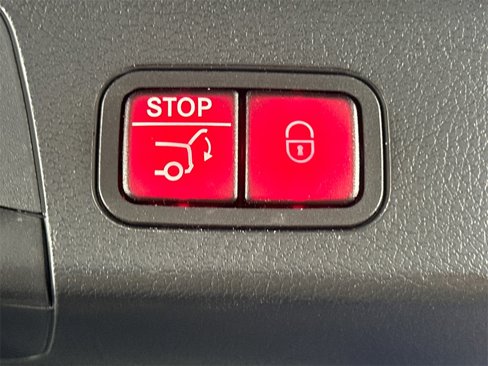 Certified 2024 Mercedes-Benz GLB 250 4MATIC image 21