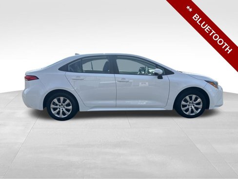 Used 2021 Toyota Corolla LE image 7