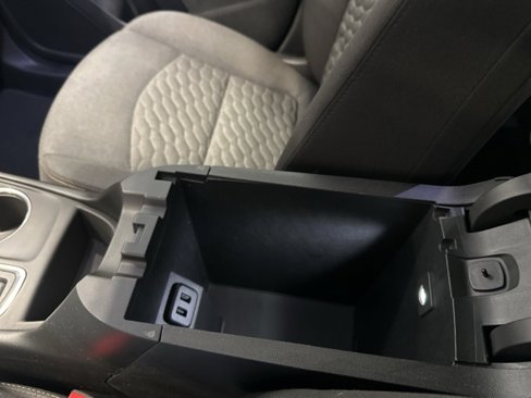 Used 2018 Chevrolet Equinox LT w/ Sun & Infotainment Package image 24