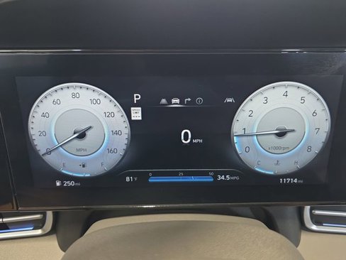 Certified 2024 Hyundai Elantra SEL image 16
