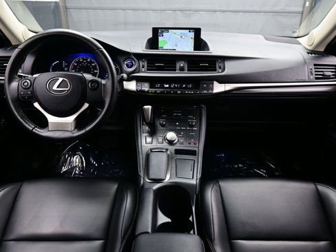 Used 2014 Lexus CT 200h image 17