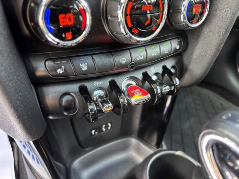 Used 2015 MINI Cooper S image 22