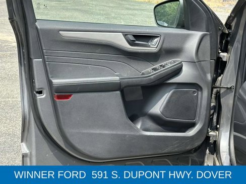 Used 2022 Ford Escape SE w/ Cold Weather Package image 10
