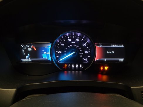 Used 2019 Ford Explorer XLT w/ Equipment Group 201A image 23