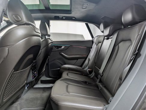 Used 2019 Audi Q8 Prestige w/ Luxury Package image 19