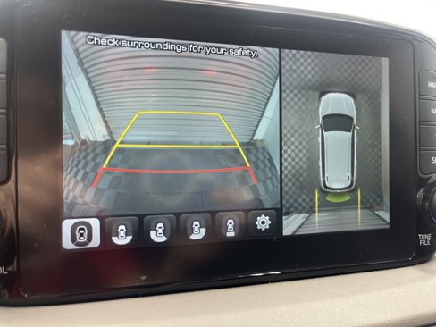 Used 2020 Hyundai Santa Fe Limited image 13