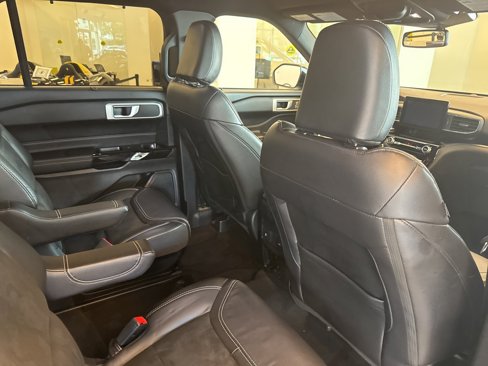 Used 2022 Ford Explorer ST w/ ST Street Pack image 24