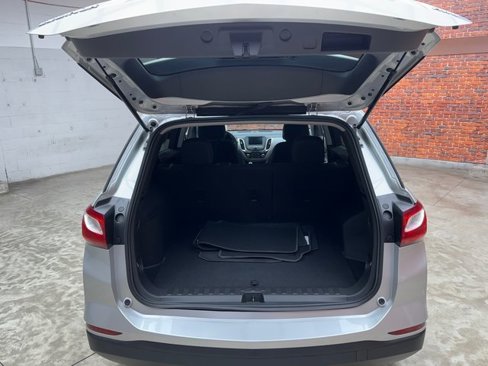 Used 2021 Chevrolet Equinox LS w/ LS Convenience Package image 26