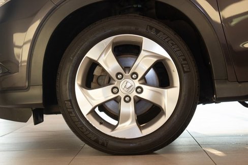 Used 2017 Honda HR-V EX image 9