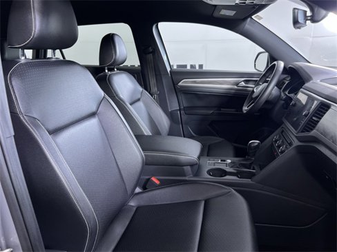 Used 2020 Volkswagen Atlas Cross Sport SE image 23