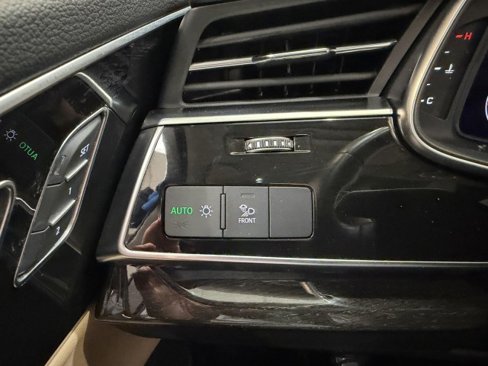 Used 2023 Audi Q7 2.0T Premium image 19