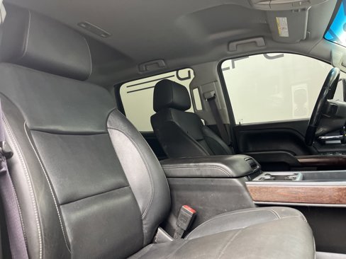 Used 2017 GMC Sierra 2500 SLT w/ Duramax Plus Package image 13