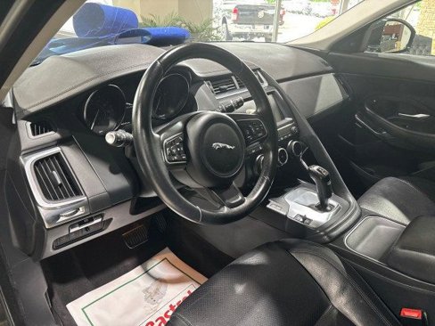 Used 2018 Jaguar E-PACE S image 10