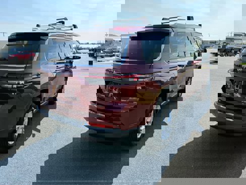Certified 2022 Jeep Grand Cherokee L Laredo w/ Luxury Tech Group I image 10