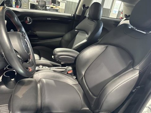Used 2020 MINI Cooper S image 18