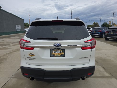 Used 2023 Subaru Ascent Premium w/ Convenience Package image 4