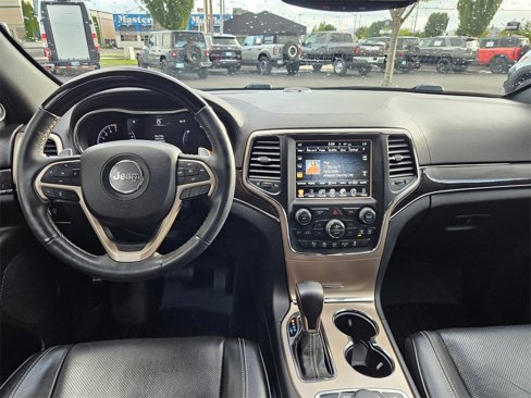 Used 2017 Jeep Grand Cherokee Overland image 27