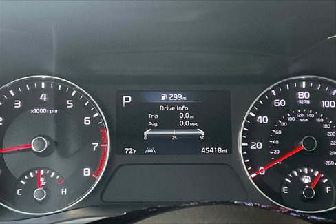 Used 2023 Kia Forte LXS image 12