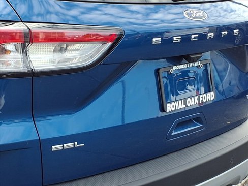 Used 2022 Ford Escape SEL image 25
