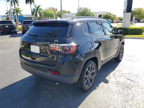 Used 2021 Jeep Compass Latitude image 23