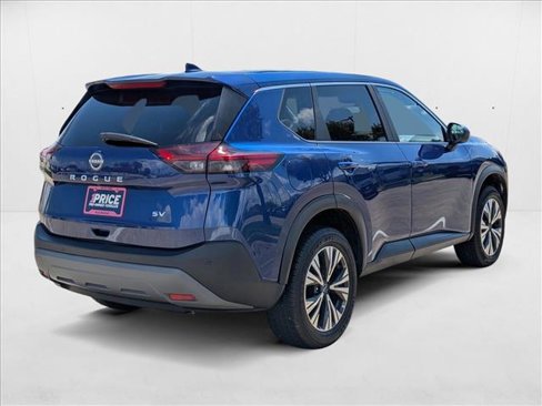 Used 2023 Nissan Rogue SV image 5