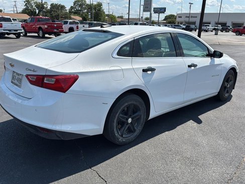 Used 2024 Chevrolet Malibu LS image 3