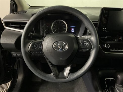 Used 2022 Toyota Corolla LE image 22