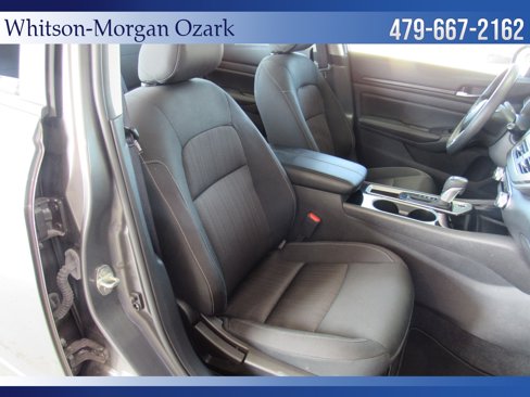 Used 2024 Nissan Altima 2.5 SV image 21
