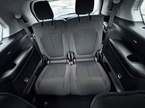 Used 2022 Jeep Grand Cherokee L Laredo w/ Luxury Tech Group I image 13