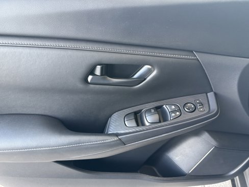 Used 2024 Nissan Sentra S image 25