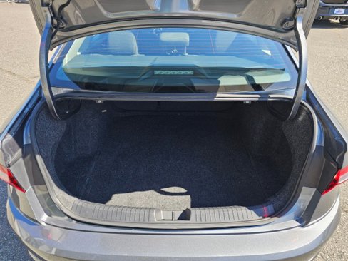 Used 2019 Volkswagen Jetta S w/ Driver Assistance Package image 20
