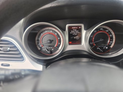 Used 2013 Dodge Journey SXT w/ Flexible Seating Group image 39