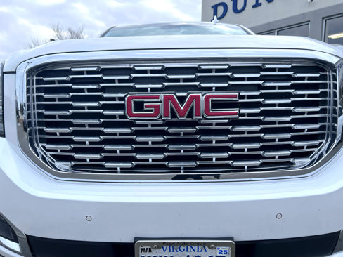 Used 2019 GMC Yukon Denali w/ Denali Ultimate Package image 17