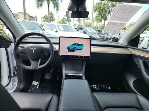 Used 2023 Tesla Model Y Long Range image 24