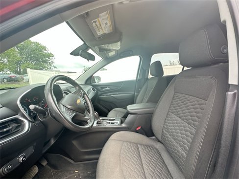 Used 2018 Chevrolet Equinox LT image 34