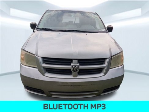 Used 2008 Dodge Grand Caravan SE image 2
