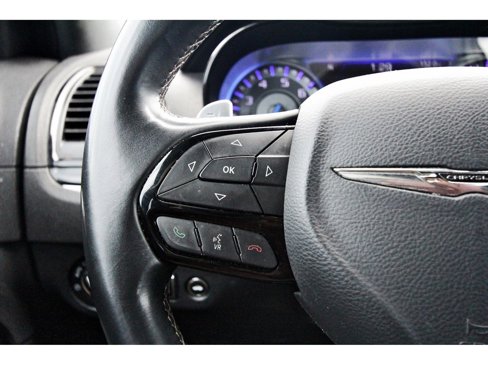 Used 2017 Chrysler 300 S image 21