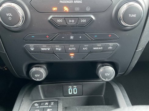 Used 2020 Ford Ranger XLT w/ FX4 Off-Road Package image 9