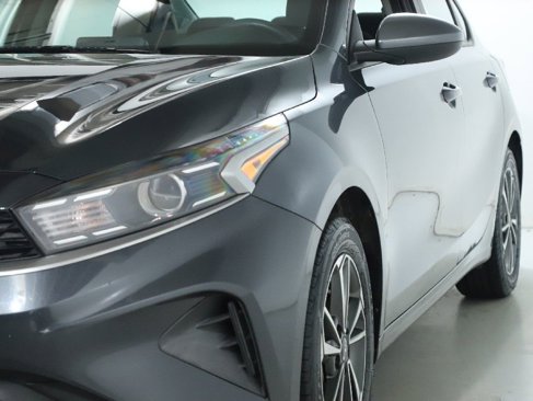 Used 2023 Kia Forte LXS image 4