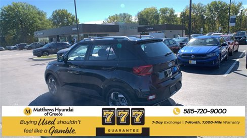 Used 2025 Hyundai Venue SEL image 3