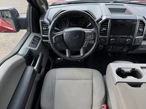 Used 2016 Ford F150 XLT w/ Equipment Group 302A Luxury image 6