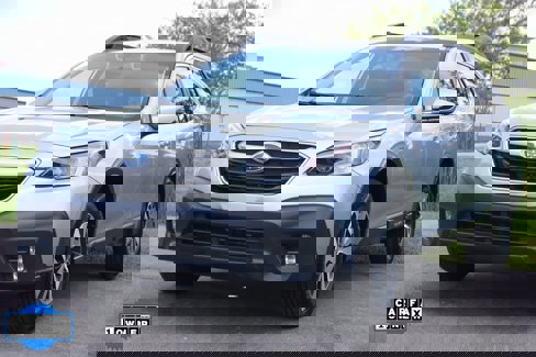 Used 2022 Subaru Outback Premium image 5