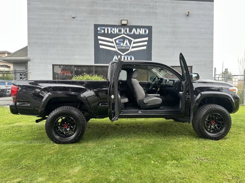 Used 2022 Toyota Tacoma SR5 image 26